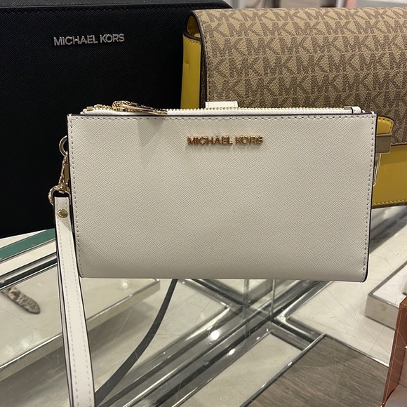 MICHAEL KORS LARGE DOUBLE ZIP WRISTLET WALLET PHONE CASE CLUTCH 
Optic White - Picture 8 of 16